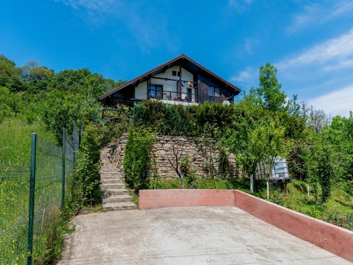Casuta Cu Trandafiri Slănic Exterior foto